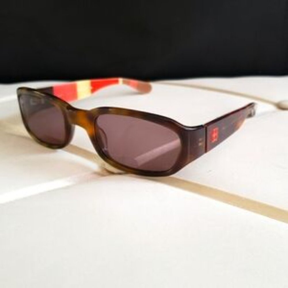 Kate Spade Sunglasses - Picture 7 of 7